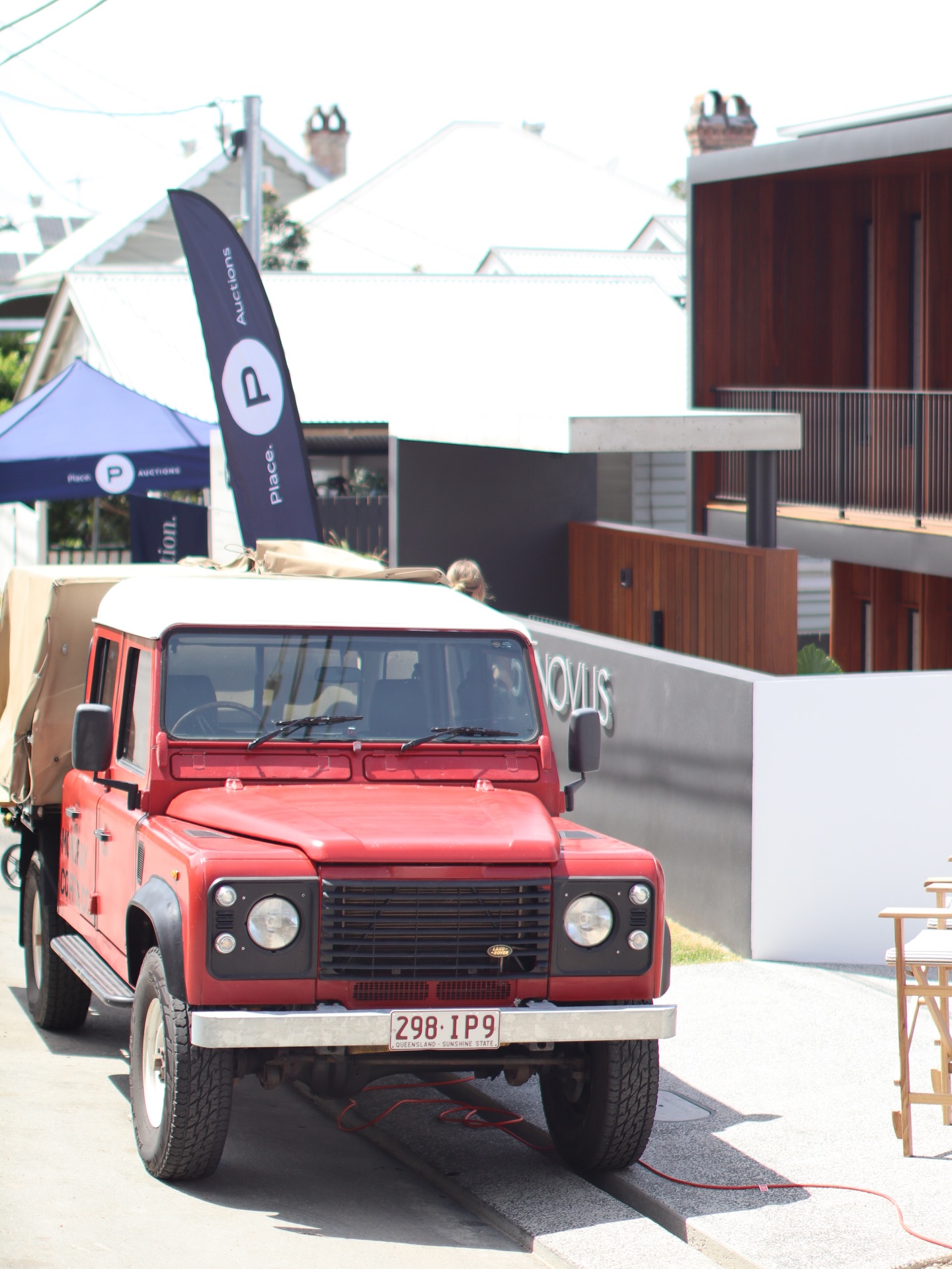 Land Rover Defender coffee van